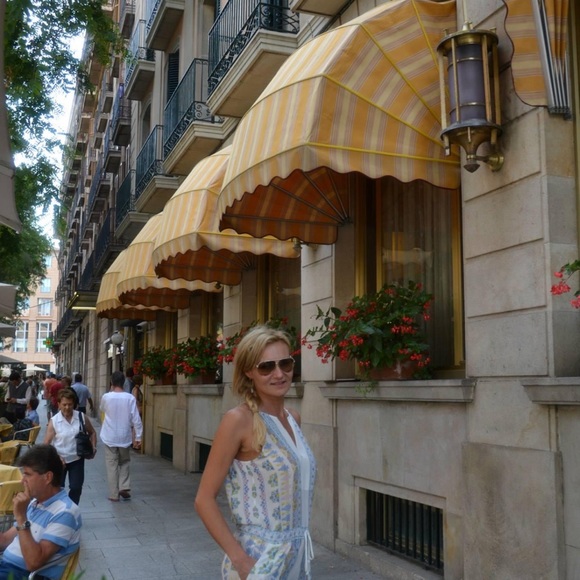 Meet your Posher, Angela - Picture 3 of 3